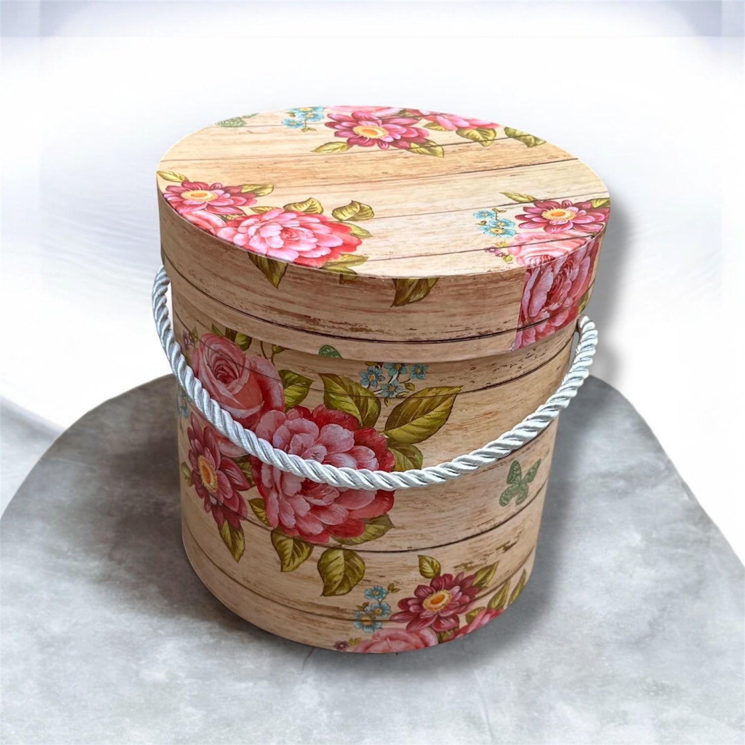 Cutie decorativa rotunda - model floral