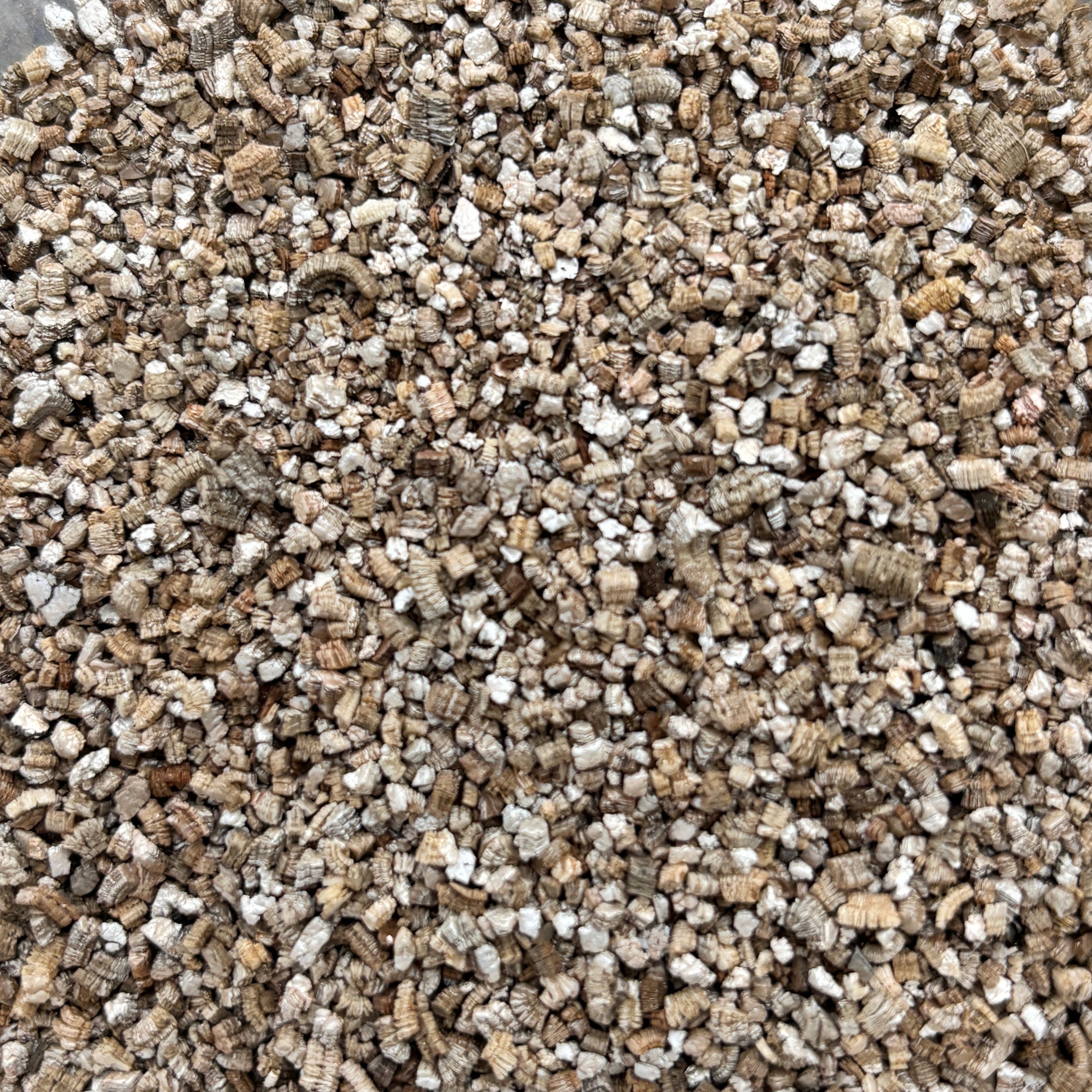 Vermiculit horticol 2–3 mm - mineral natural pentru substraturi aerate si crestere sanatoasa