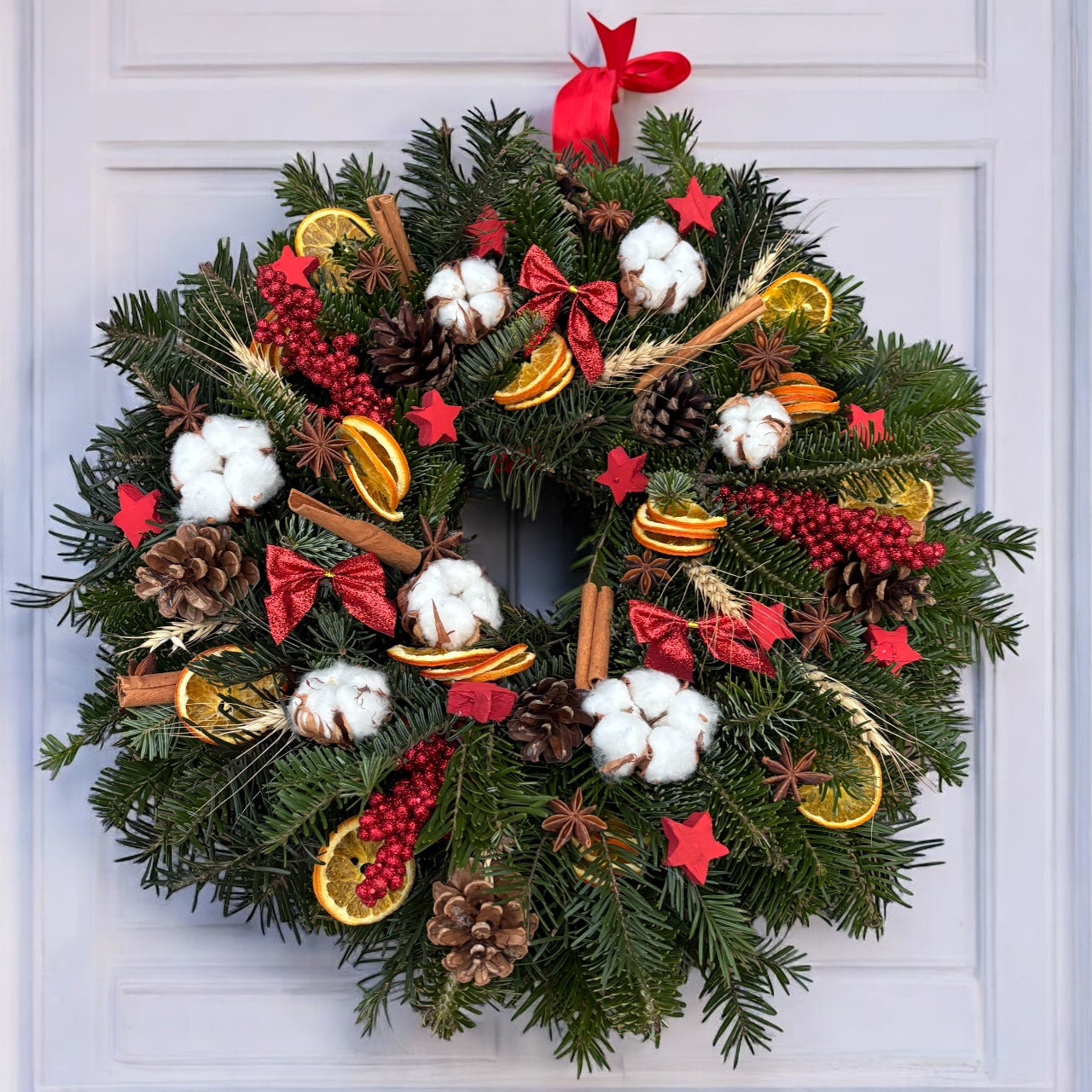 Coronita di Abete Naturale per Natale – fatta a mano con arance e cannella