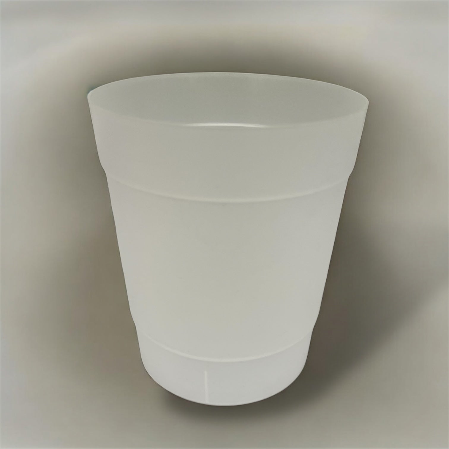 Ghivece tip masca semitrasparente din plastic - diverse culori