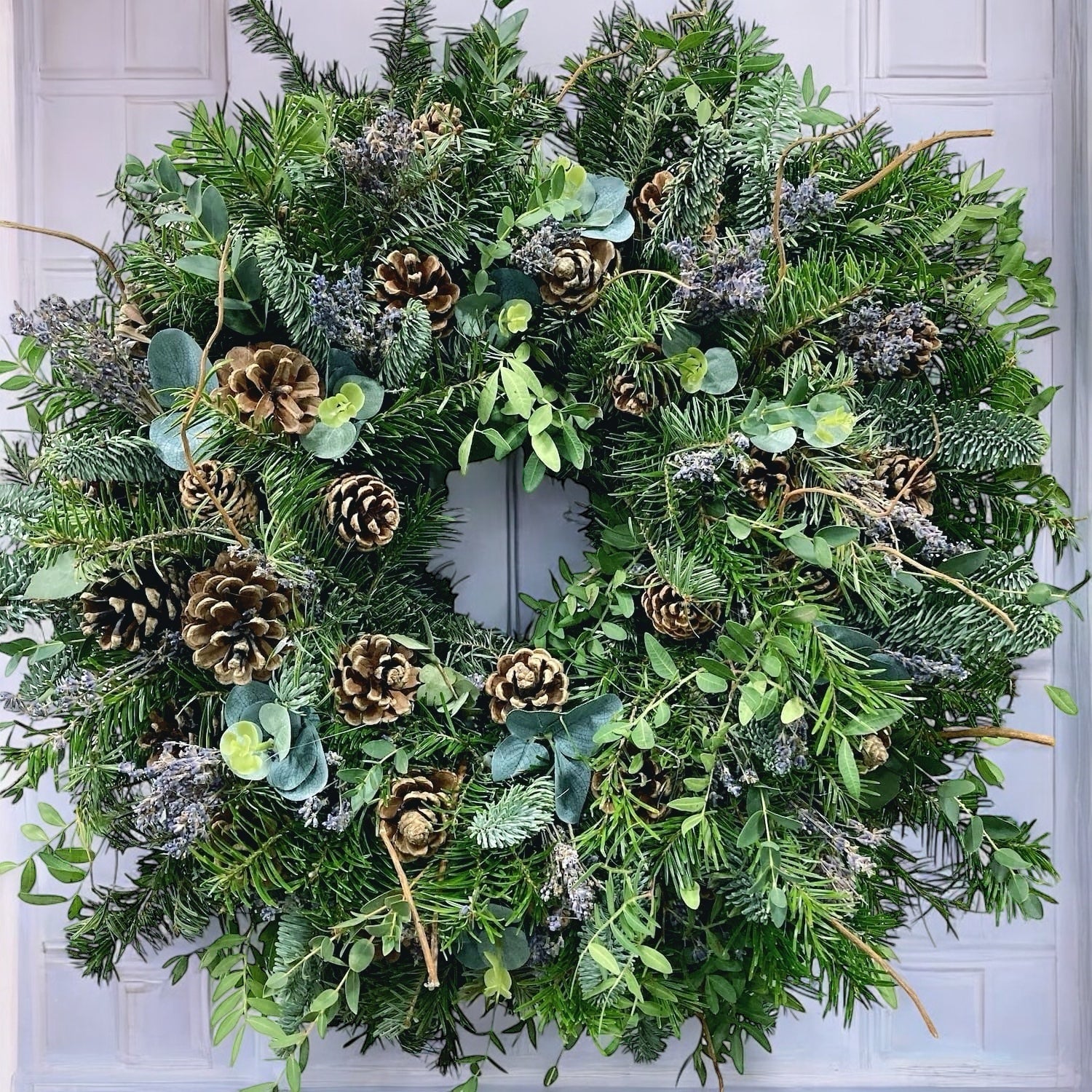 Coronita naturala cu lavanda si conuri de brad