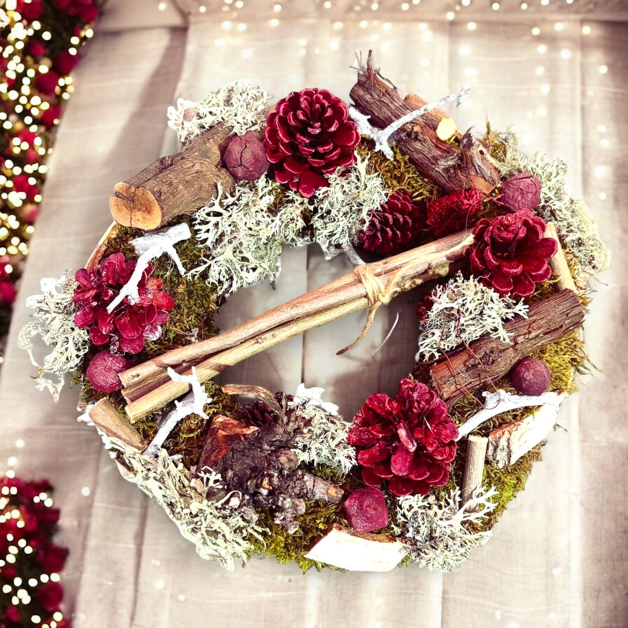 Coronita de Craciun din materiale naturale - Eleganta si sustenabilitate